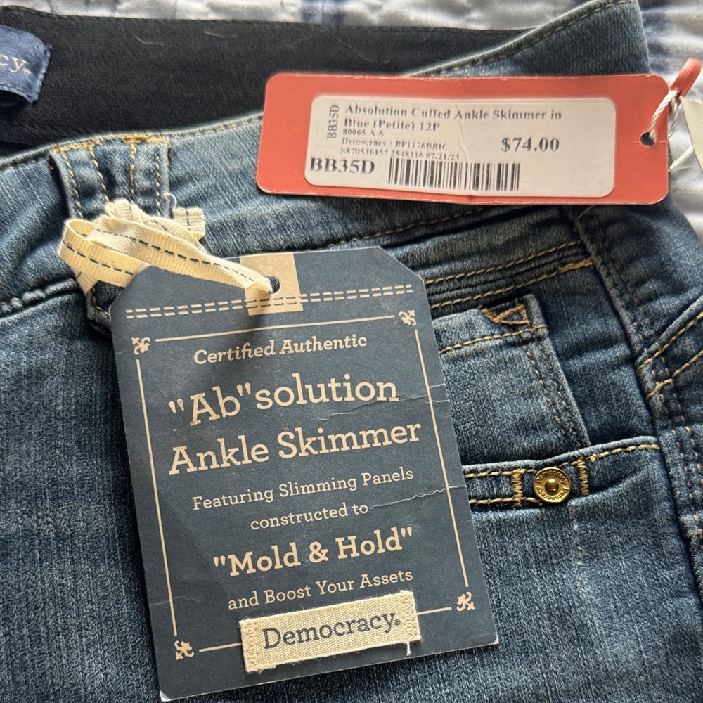 Democracy Women's Absolution Ankle Skimmer Jeans - Classic Blue